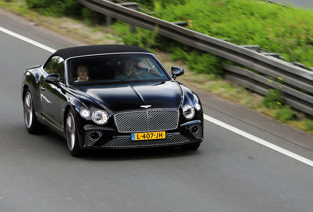 Bentley Continental GTC V8 2020