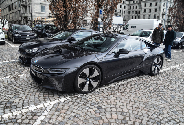 BMW i8