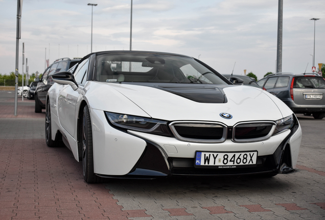 BMW i8 Roadster