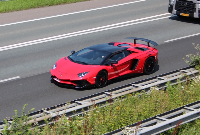 Lamborghini Aventador LP750-4 SuperVeloce Roadster