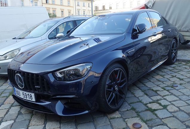 Mercedes-AMG E 63 S W213 2021