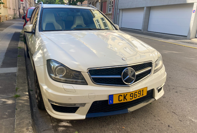 Mercedes-Benz C 63 AMG Estate 2012