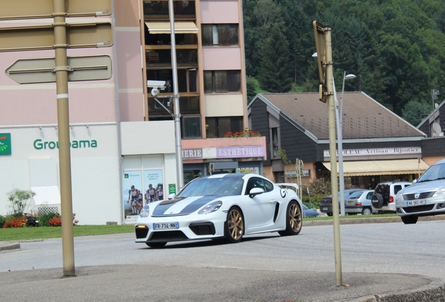 Porsche 718 Cayman GT4