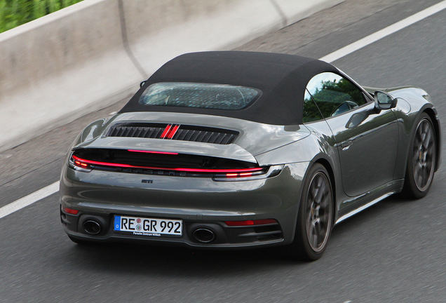 Porsche 992 Carrera S Cabriolet