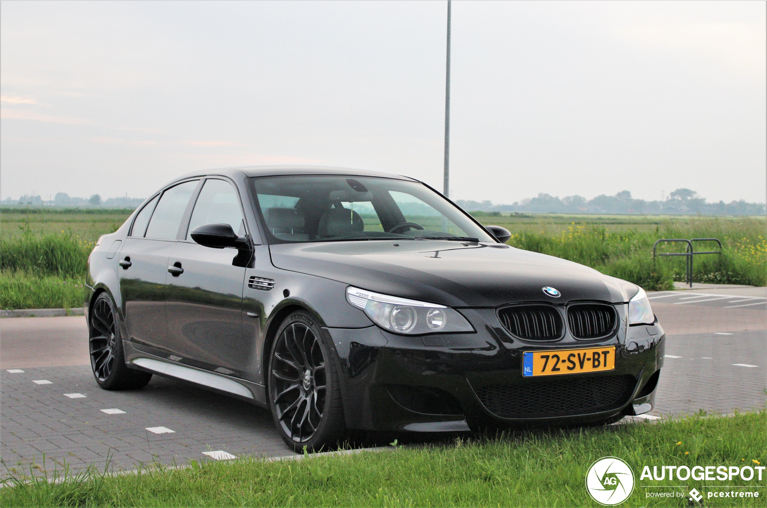 BMW M5 E60 2005