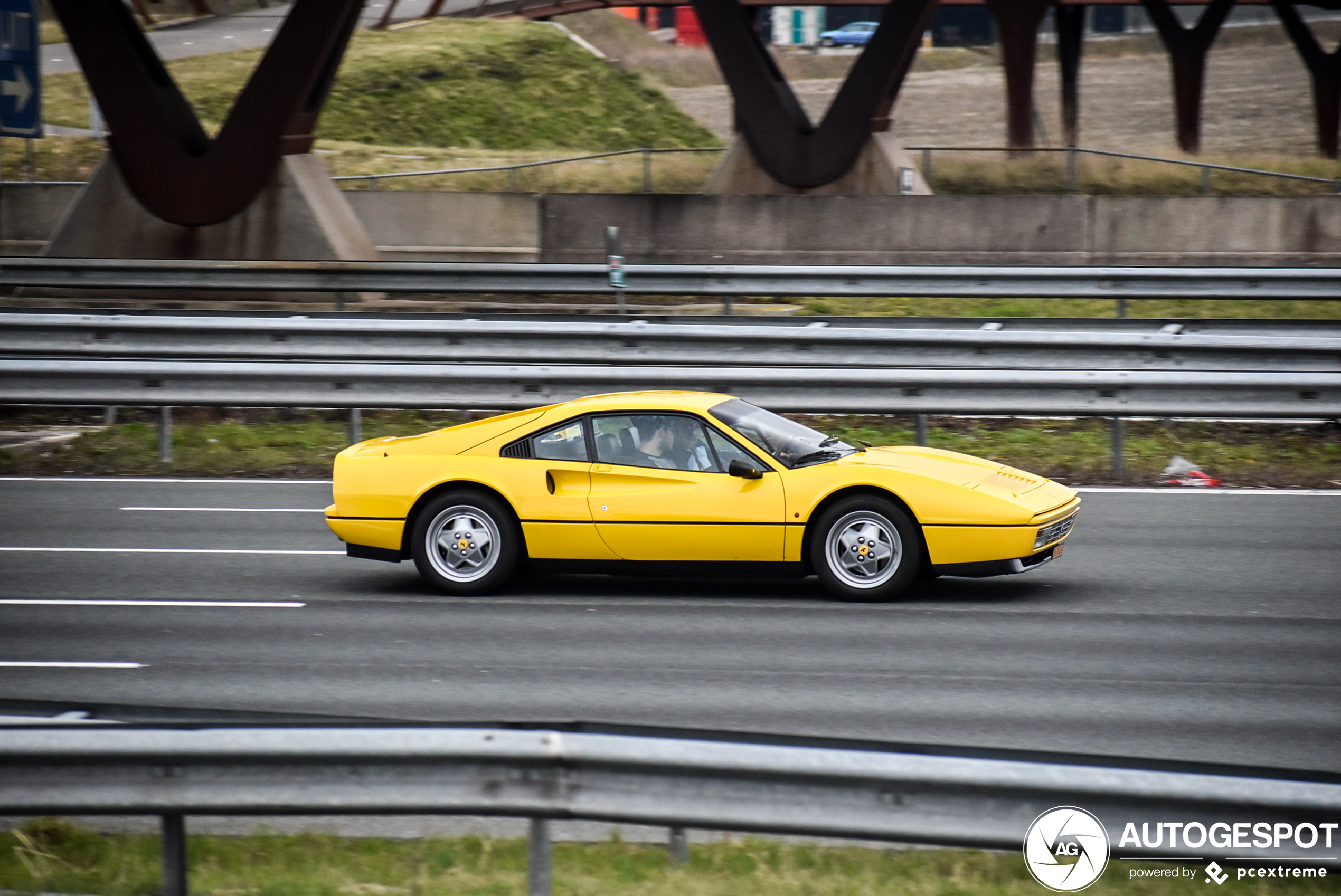 Ferrari 328 GTB