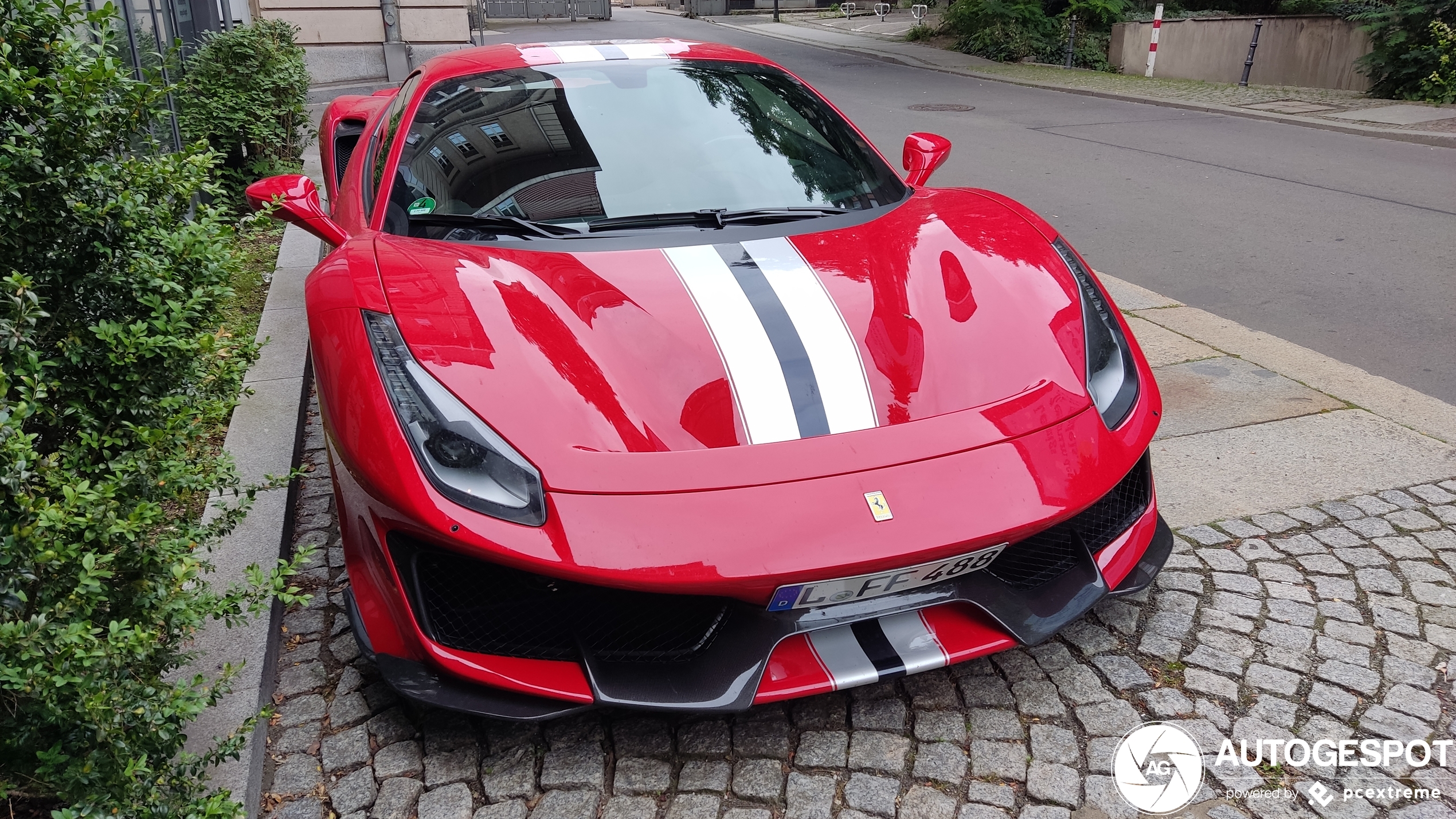 Ferrari 488 Pista