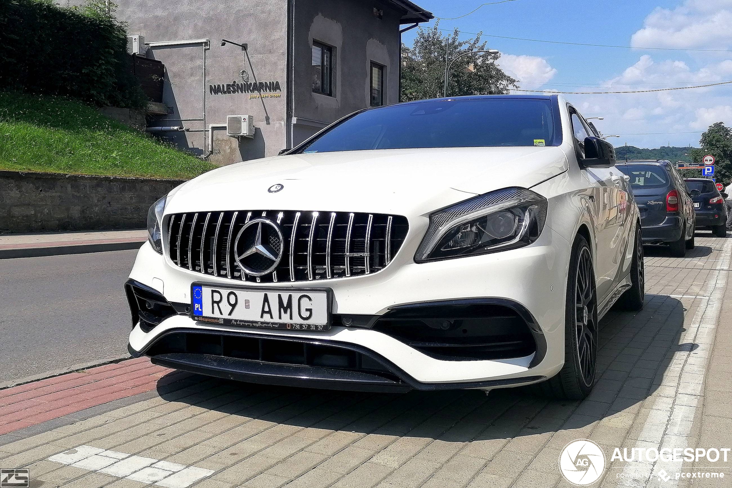 Mercedes-AMG A 45 W176 2015