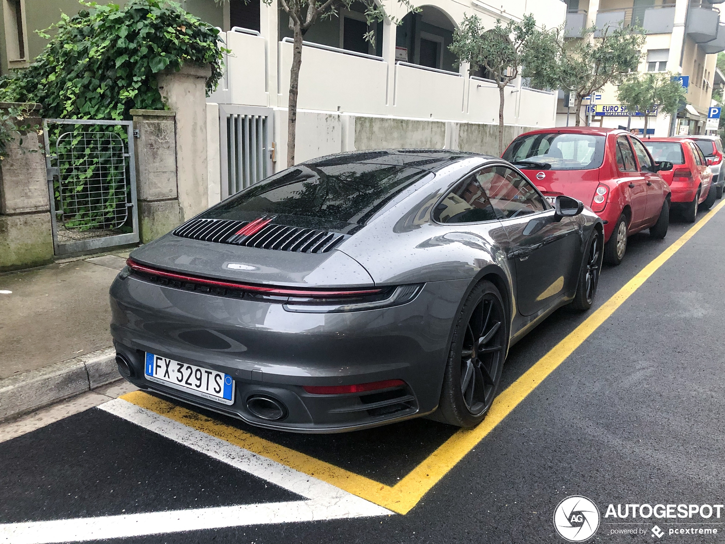 Porsche 992 Carrera 4S