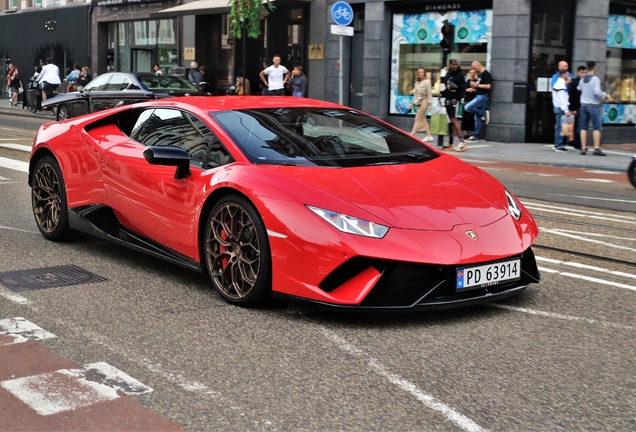 Lamborghini Huracán LP640-4 Performante