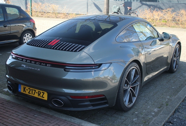 Porsche 992 Carrera 4S