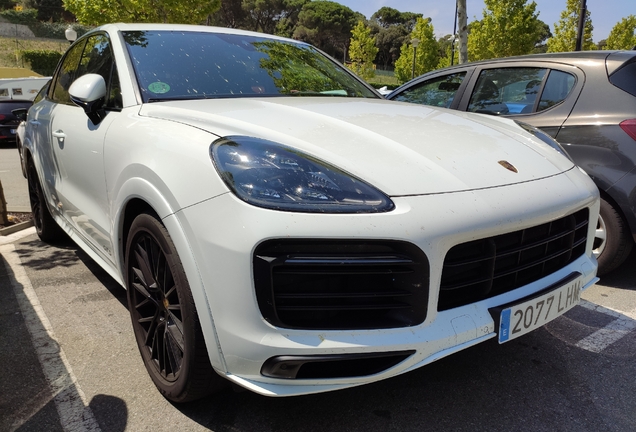 Porsche 9YA Cayenne GTS