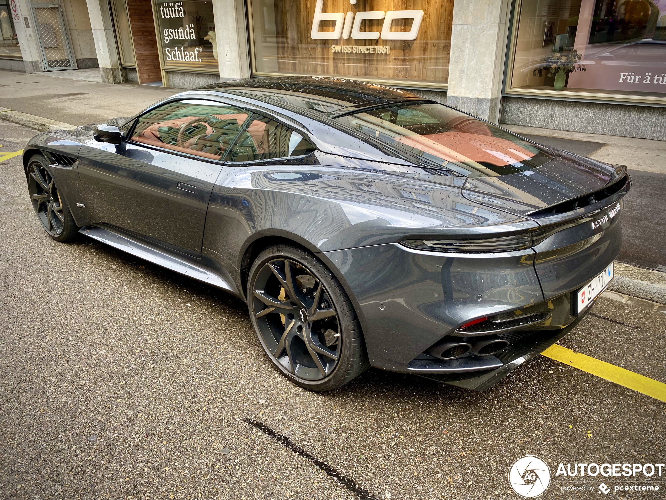 Aston Martin DBS Superleggera