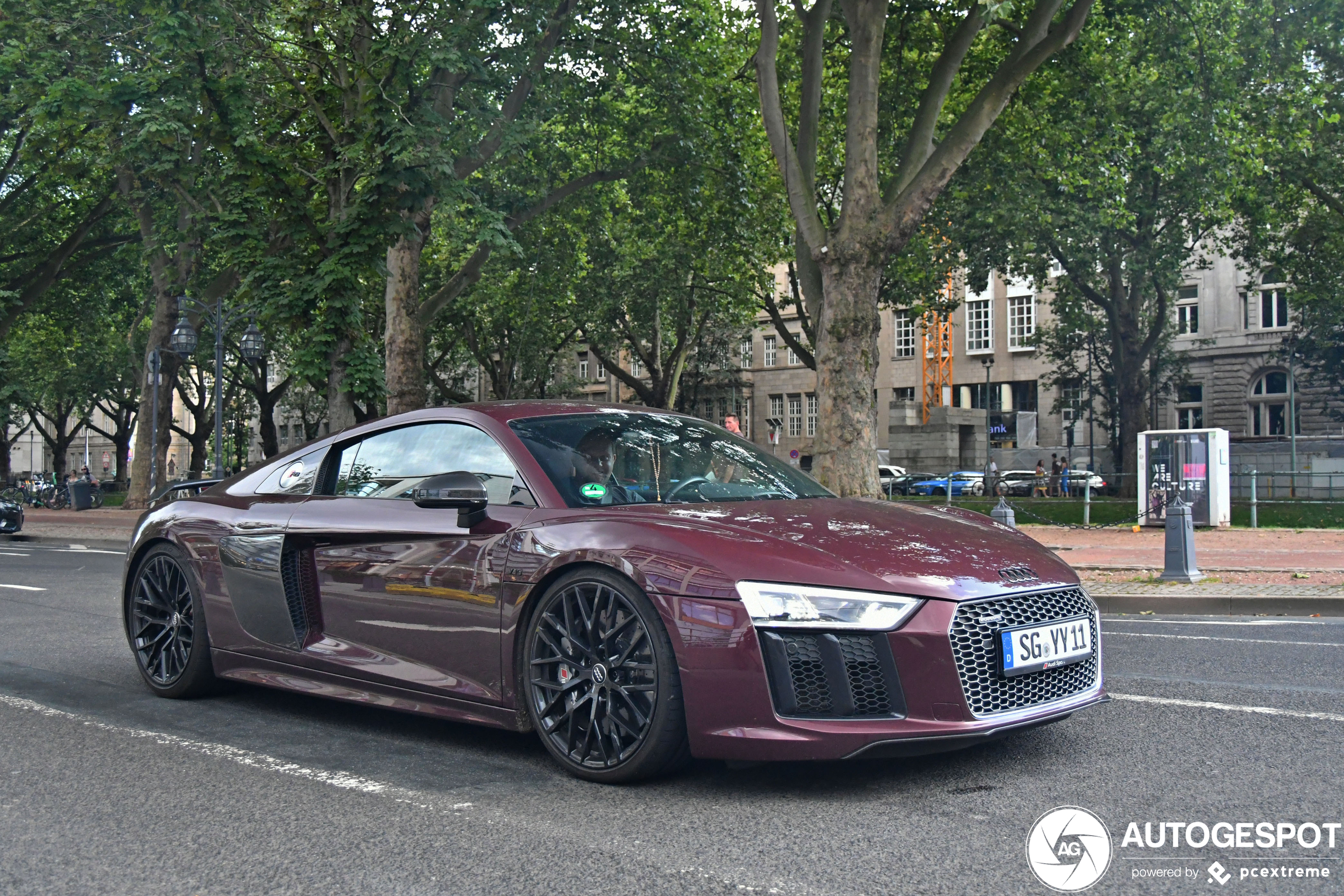 Audi R8 V10 Plus 2015