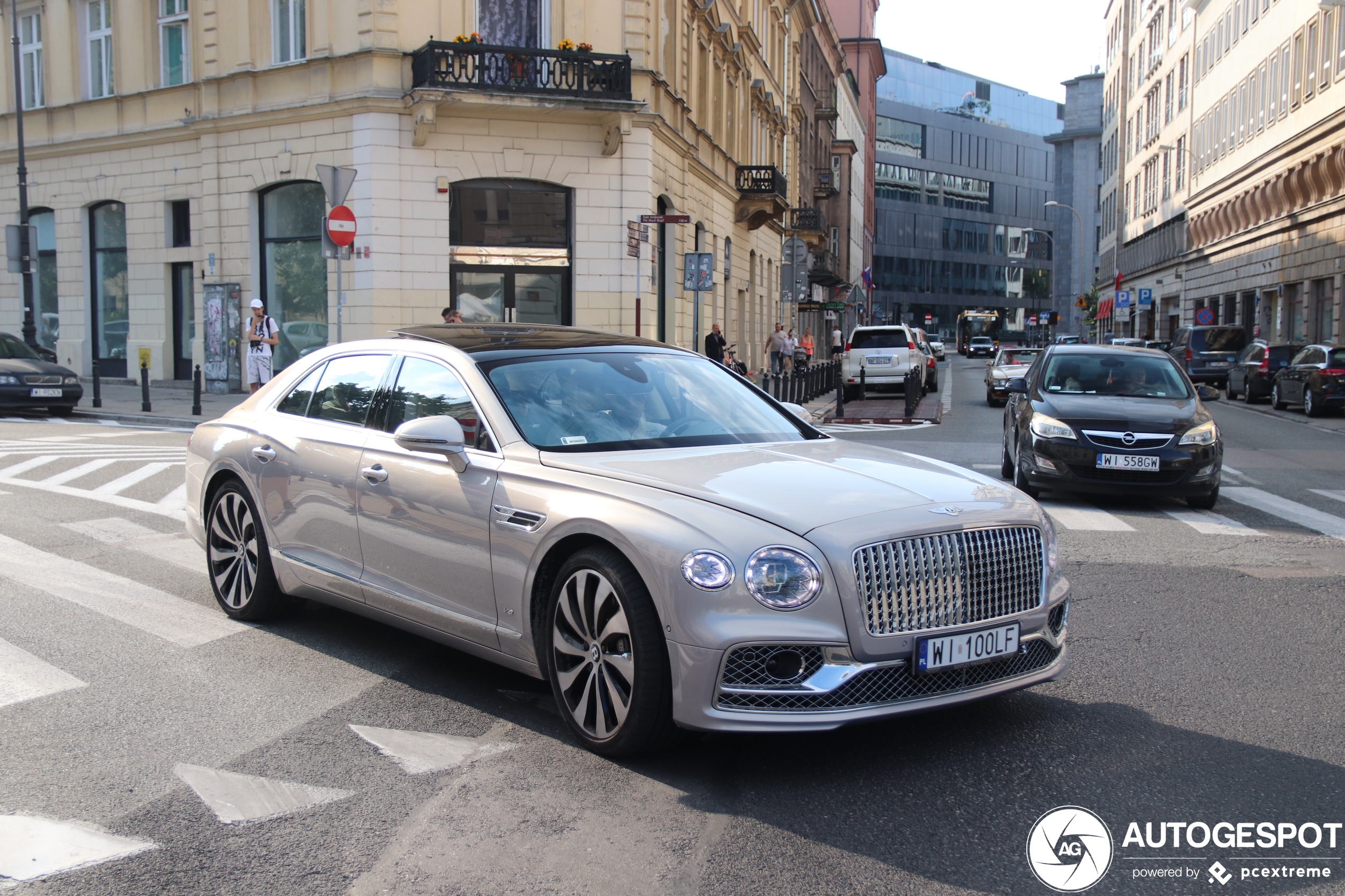 Bentley Flying Spur V8 2021