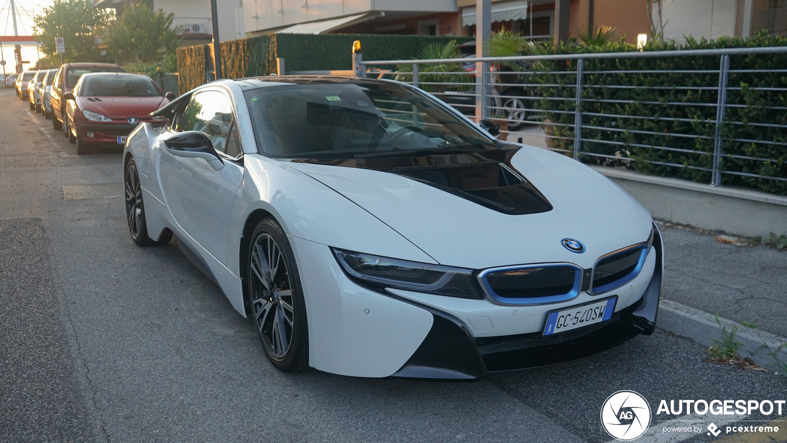 BMW i8