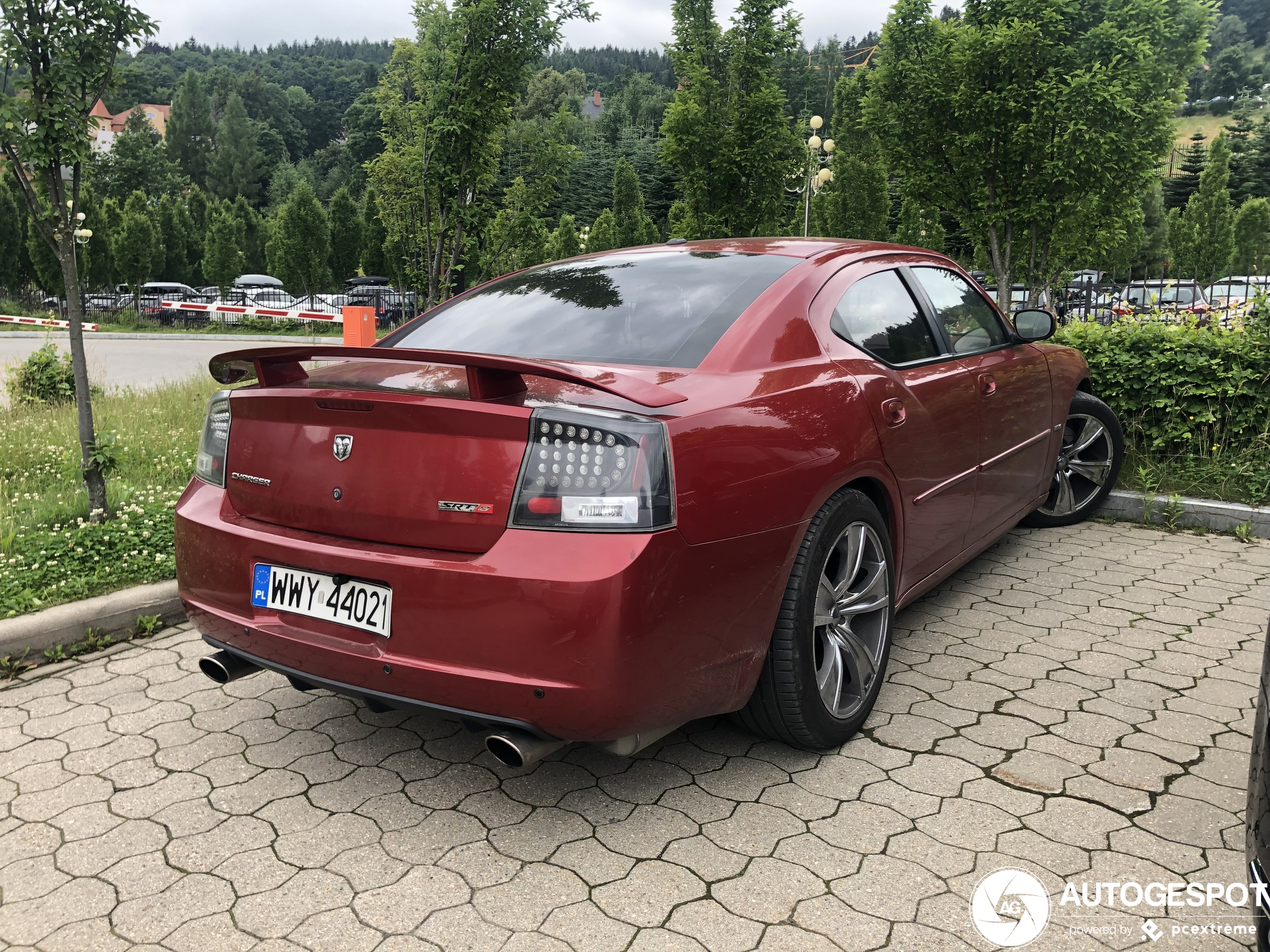 Dodge Charger SRT-8