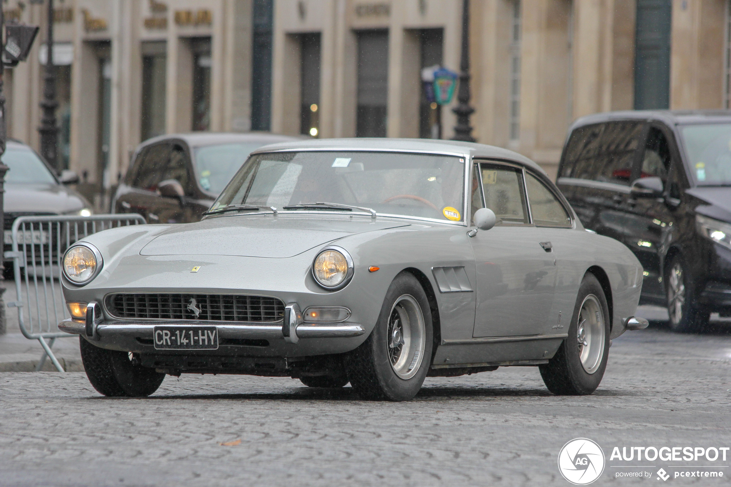 Ferrari 330 GT 2+2 Series II