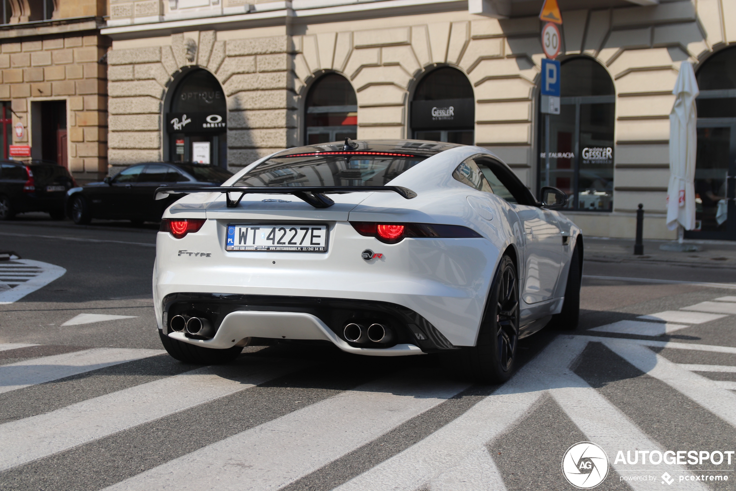 Jaguar F-TYPE SVR Coupé