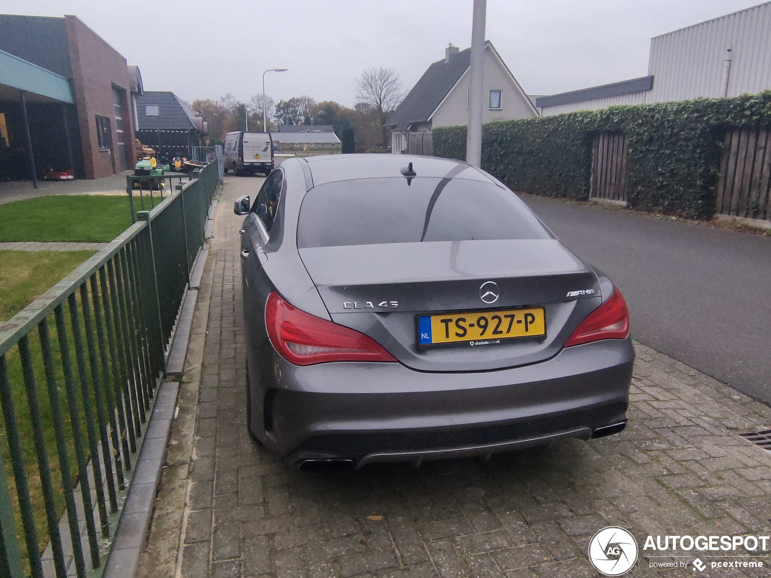 Mercedes-Benz CLA 45 AMG C117