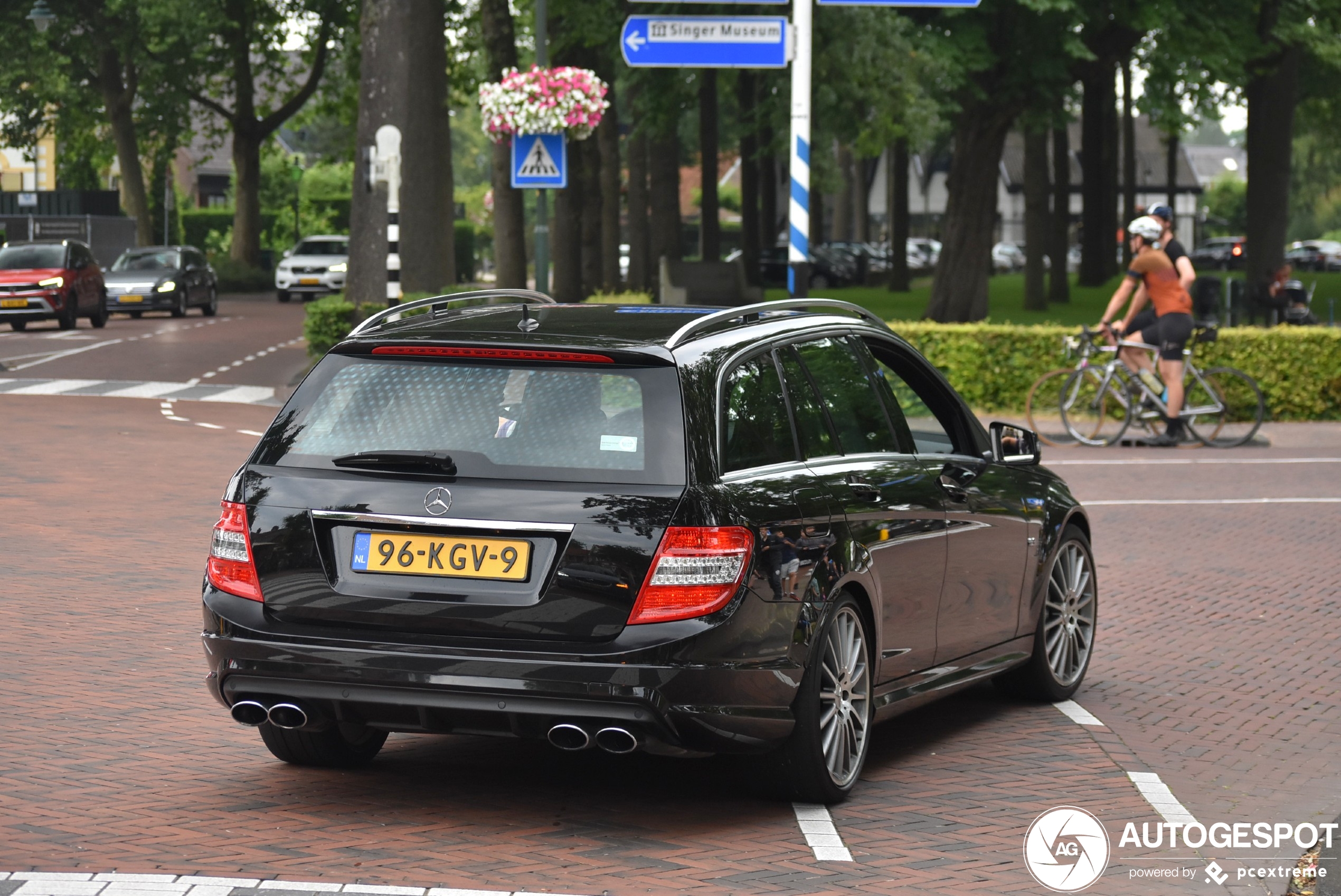 Mercedes-Benz C 63 AMG Estate