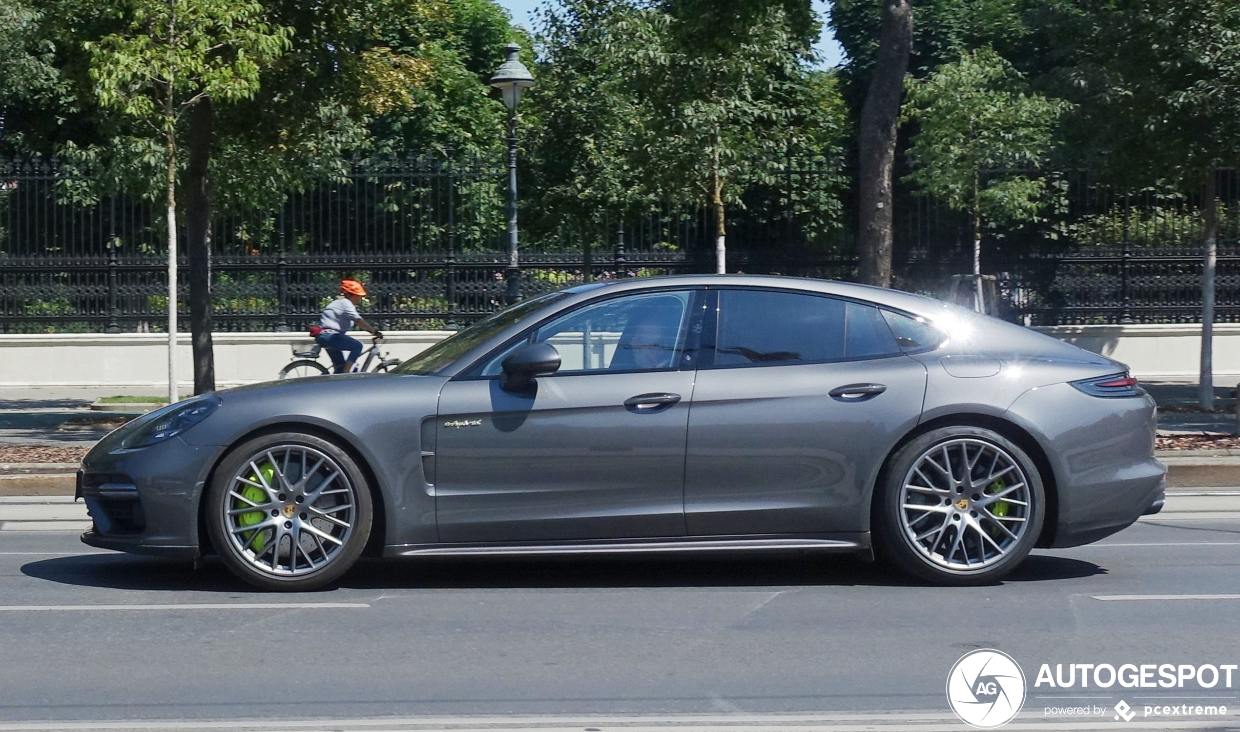 Porsche 971 Panamera Turbo S E-Hybrid