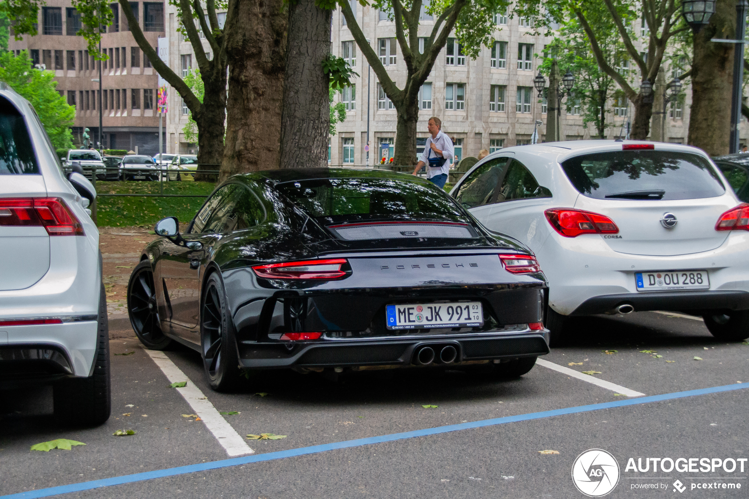 Porsche 991 GT3 Touring