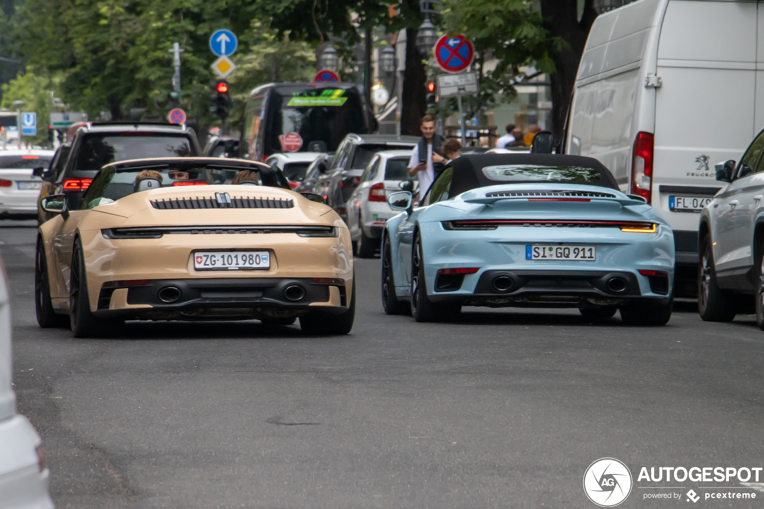 Porsche 992 Carrera 4S Cabriolet