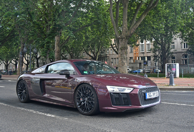 Audi R8 V10 Plus 2015