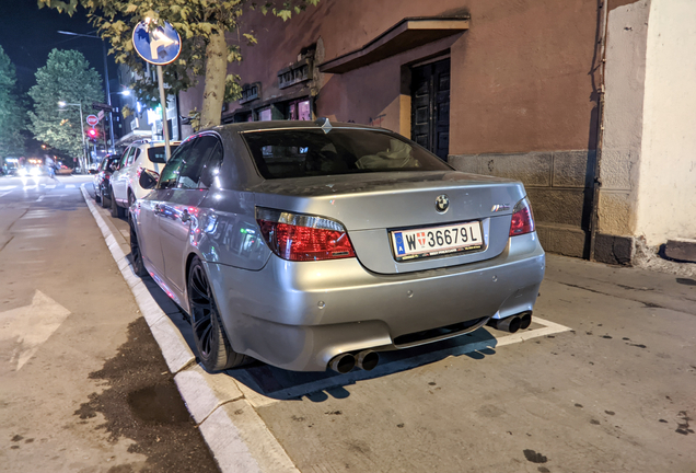 BMW M5 E60 2005