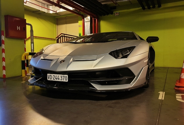 Lamborghini Aventador LP770-4 SVJ