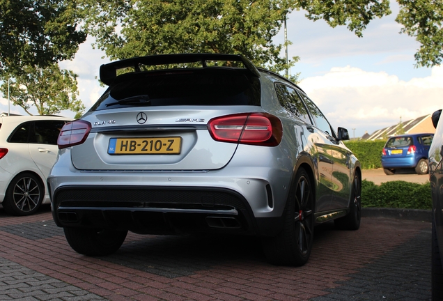 Mercedes-Benz GLA 45 AMG X156