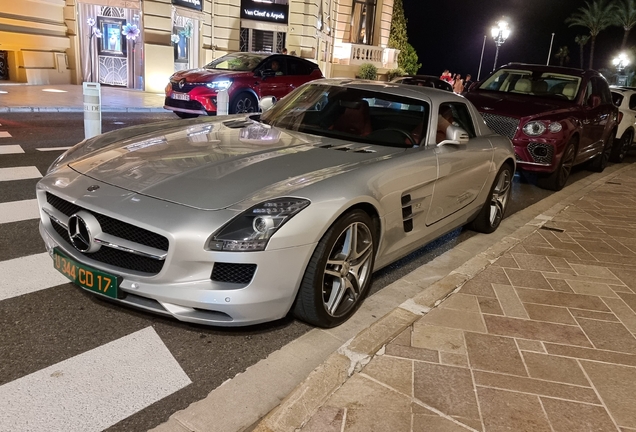 Mercedes-Benz SLS AMG