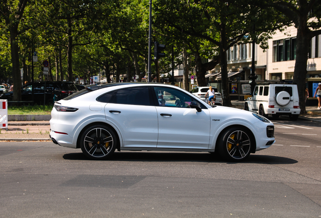 Porsche Cayenne Coupé Turbo S E-Hybrid