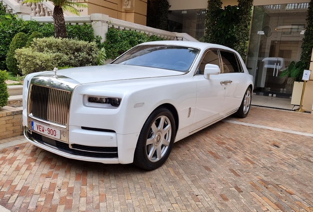 Rolls-Royce Phantom VIII EWB