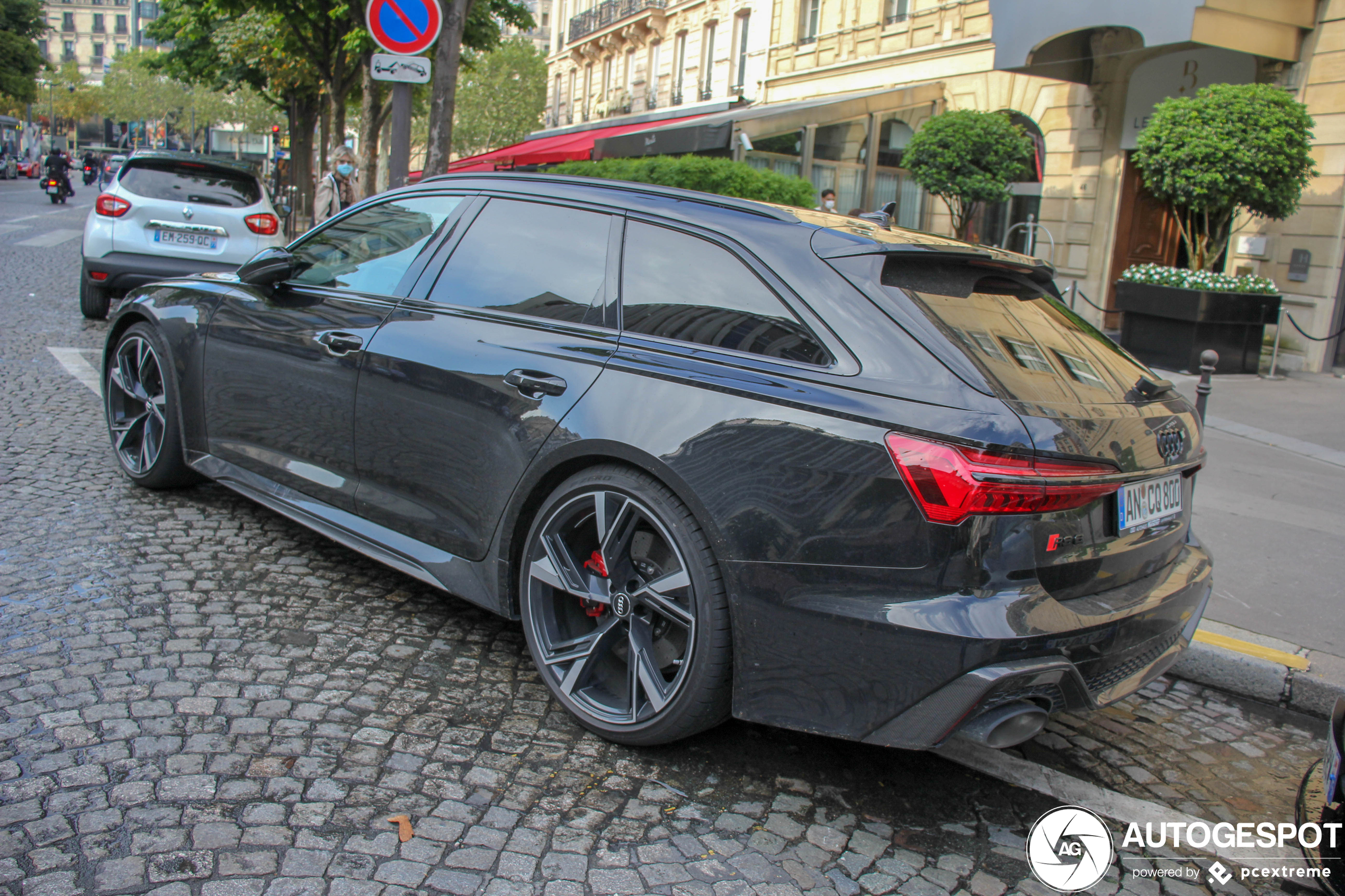 Audi RS6 Avant C8