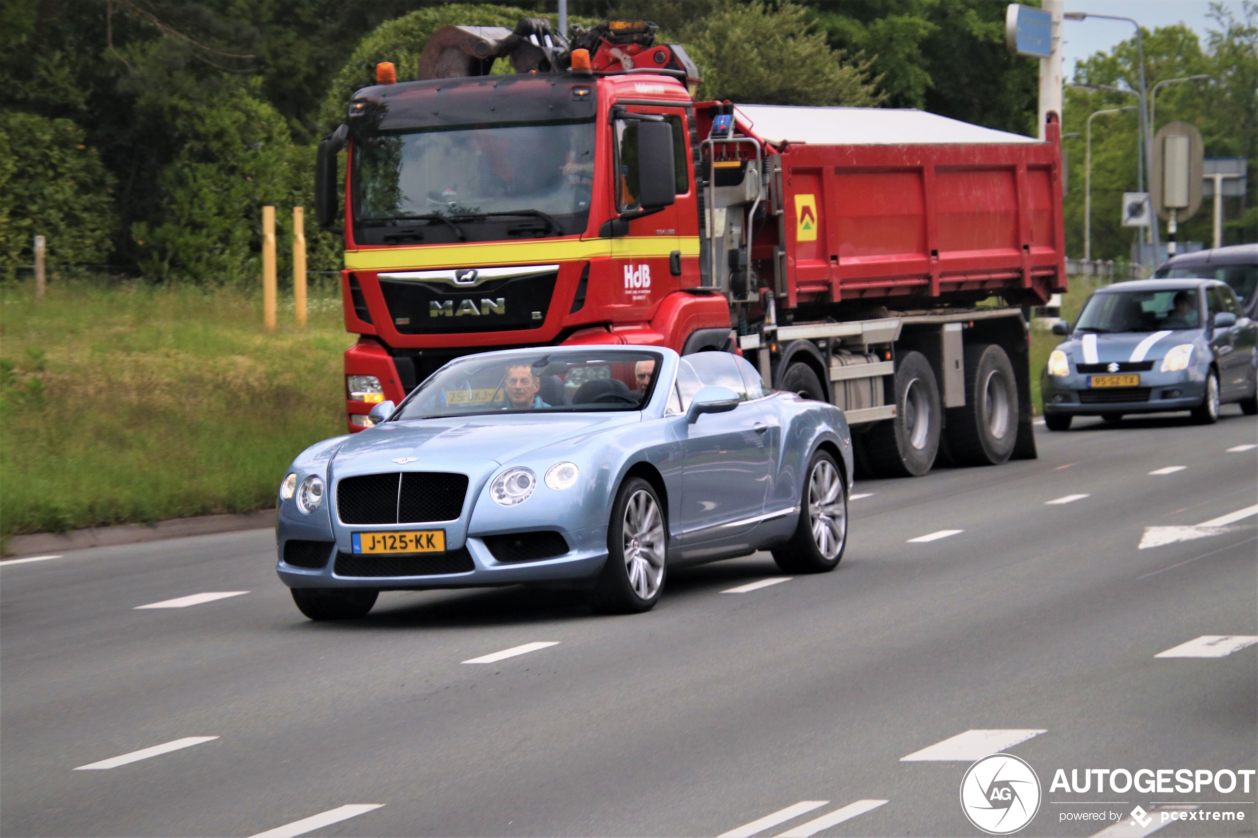 Bentley Continental GTC V8