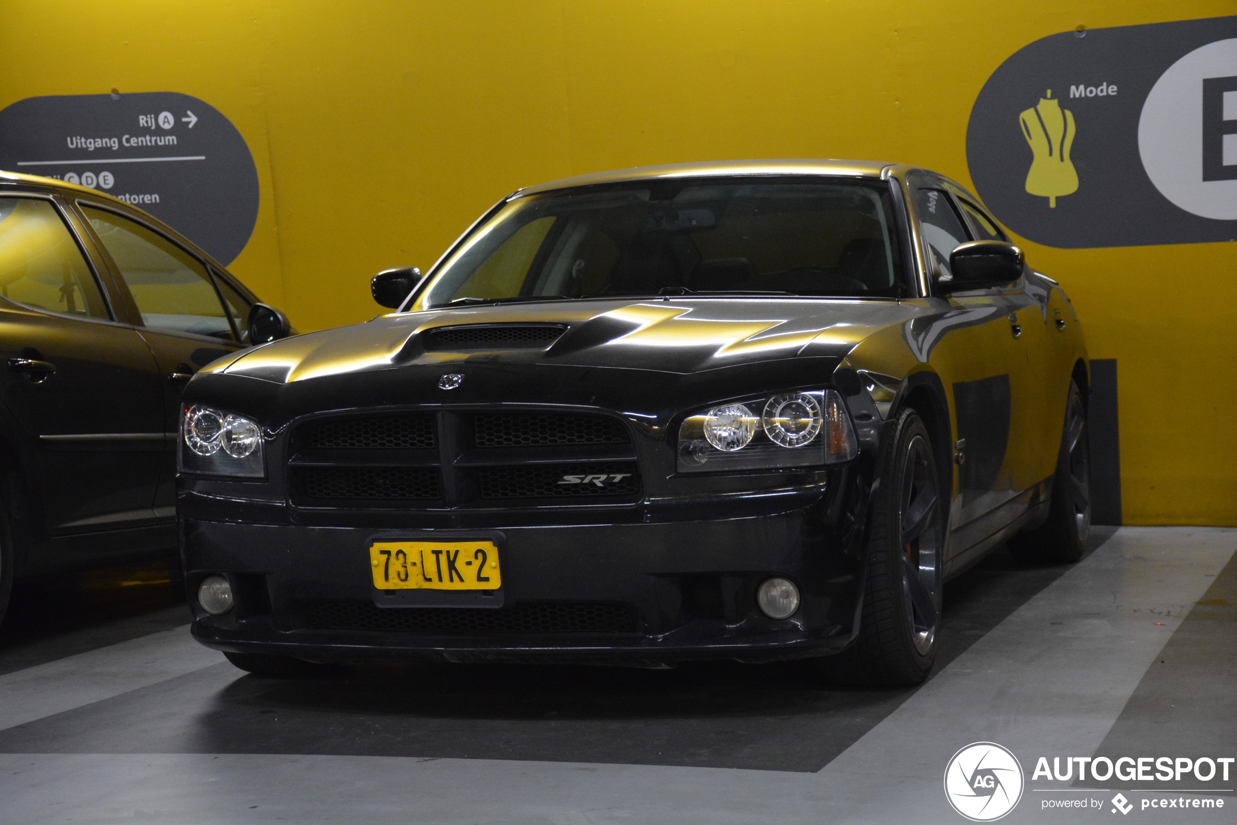 Dodge Charger SRT-8