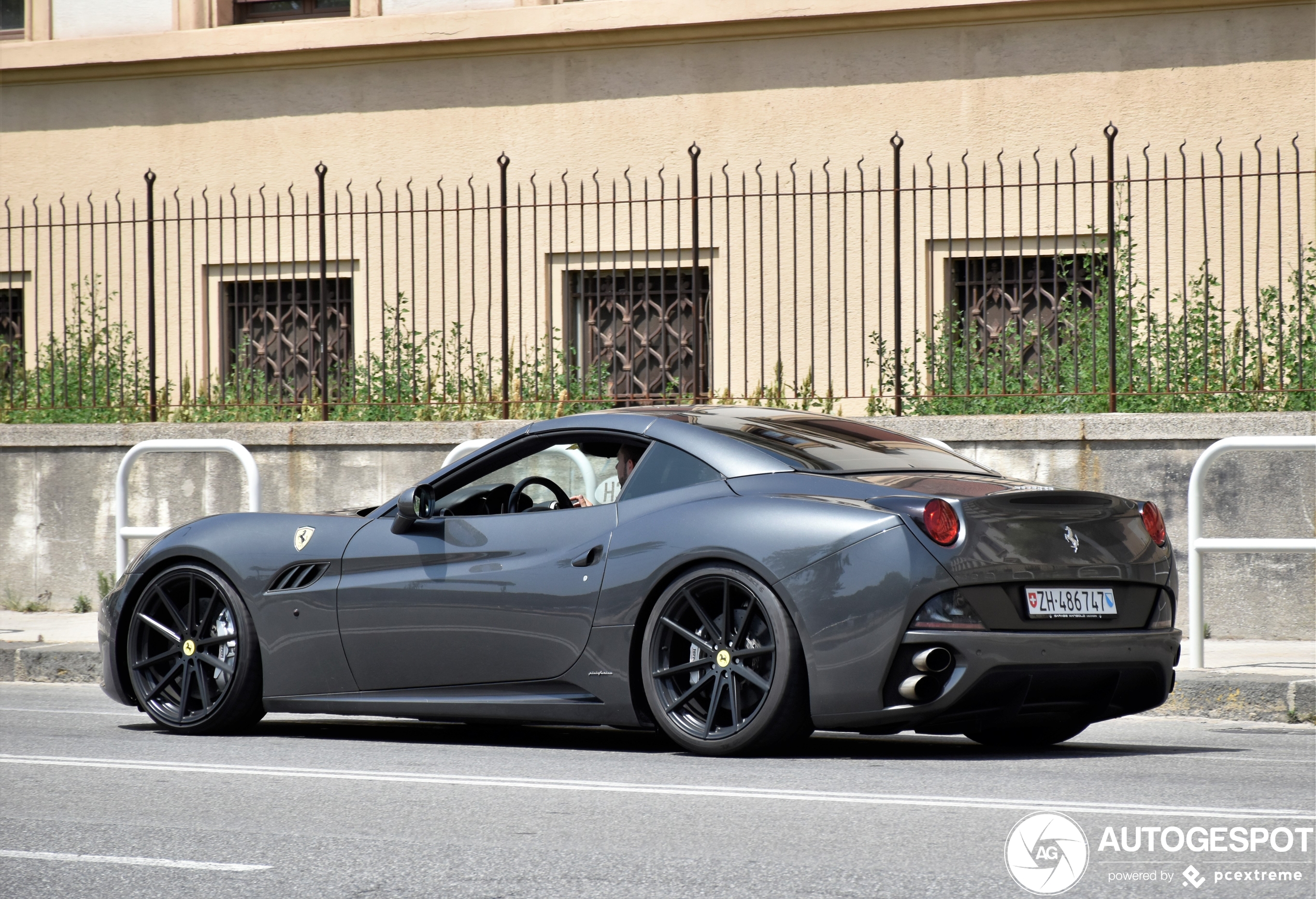 Ferrari California