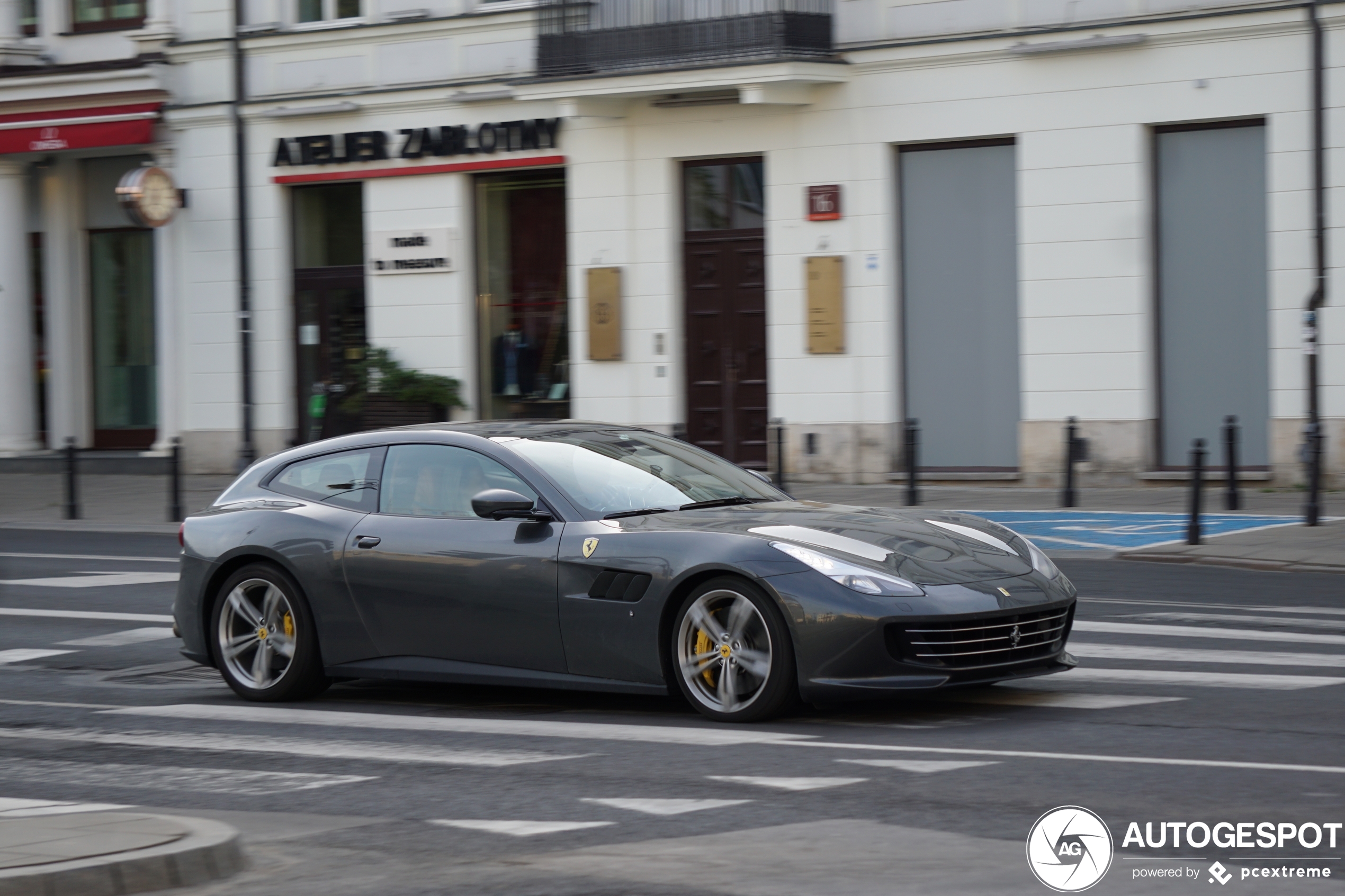 Ferrari GTC4Lusso