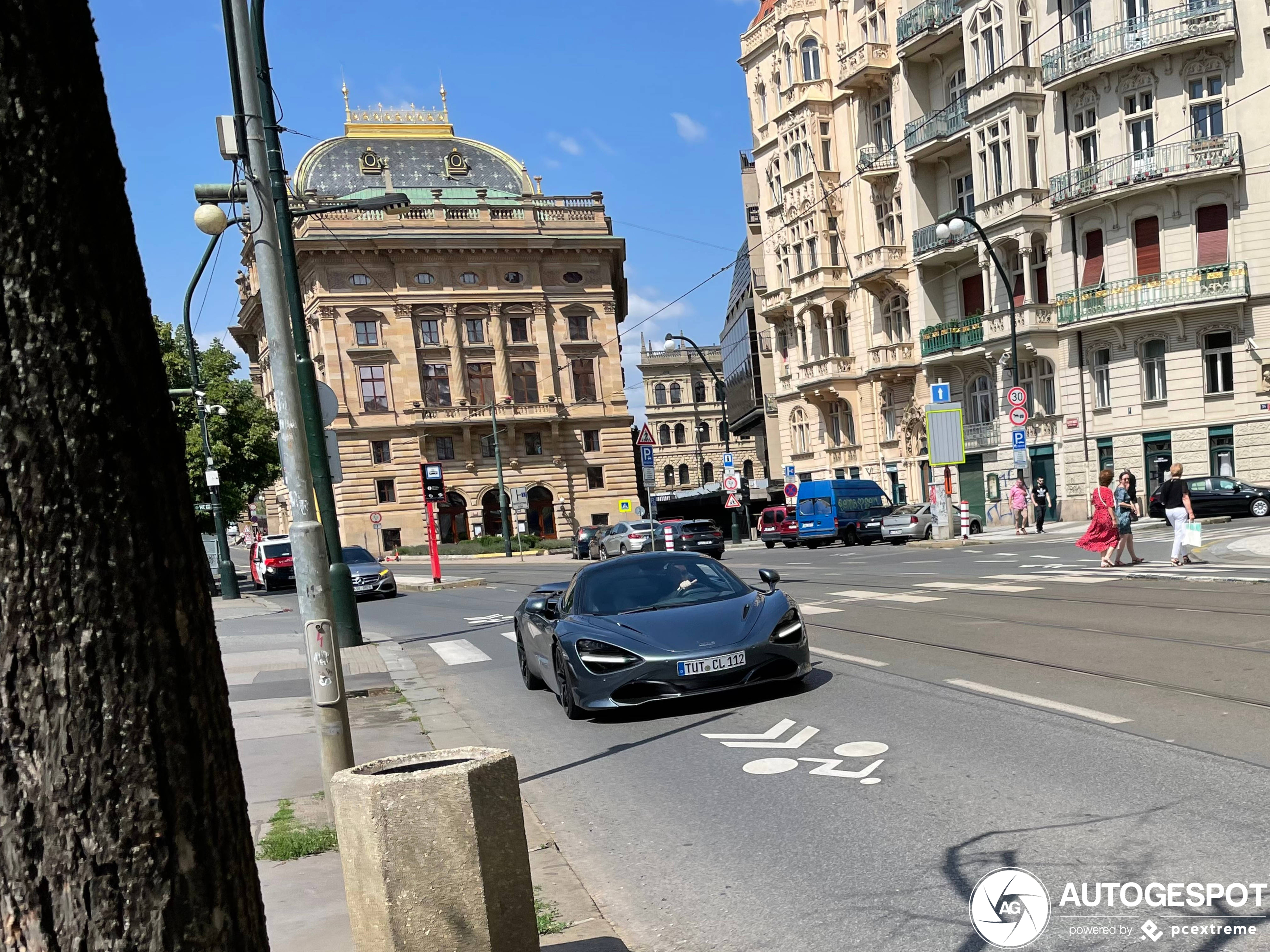 McLaren 720S