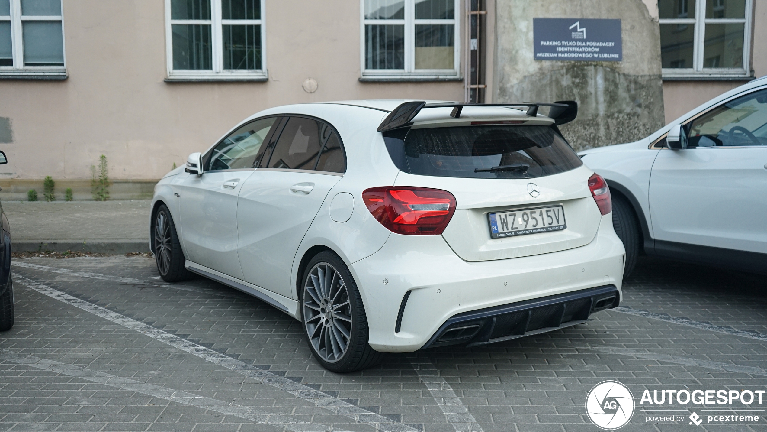 Mercedes-AMG A 45 W176 2015