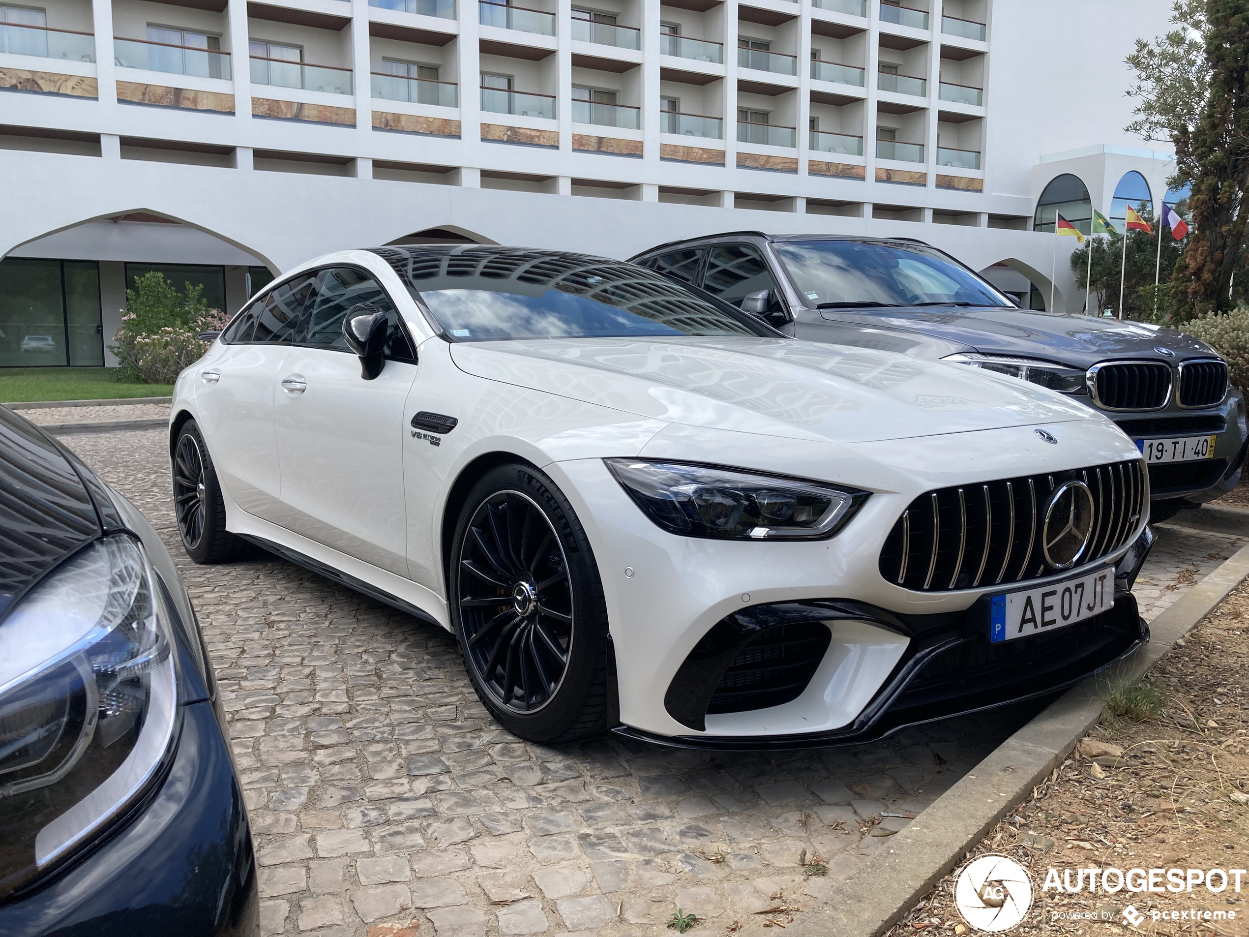 Mercedes-AMG GT 63 S X290