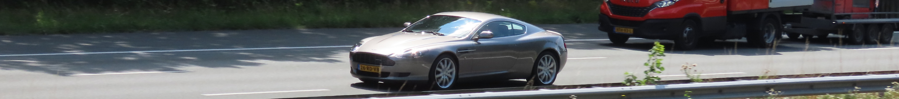 Aston Martin DB9