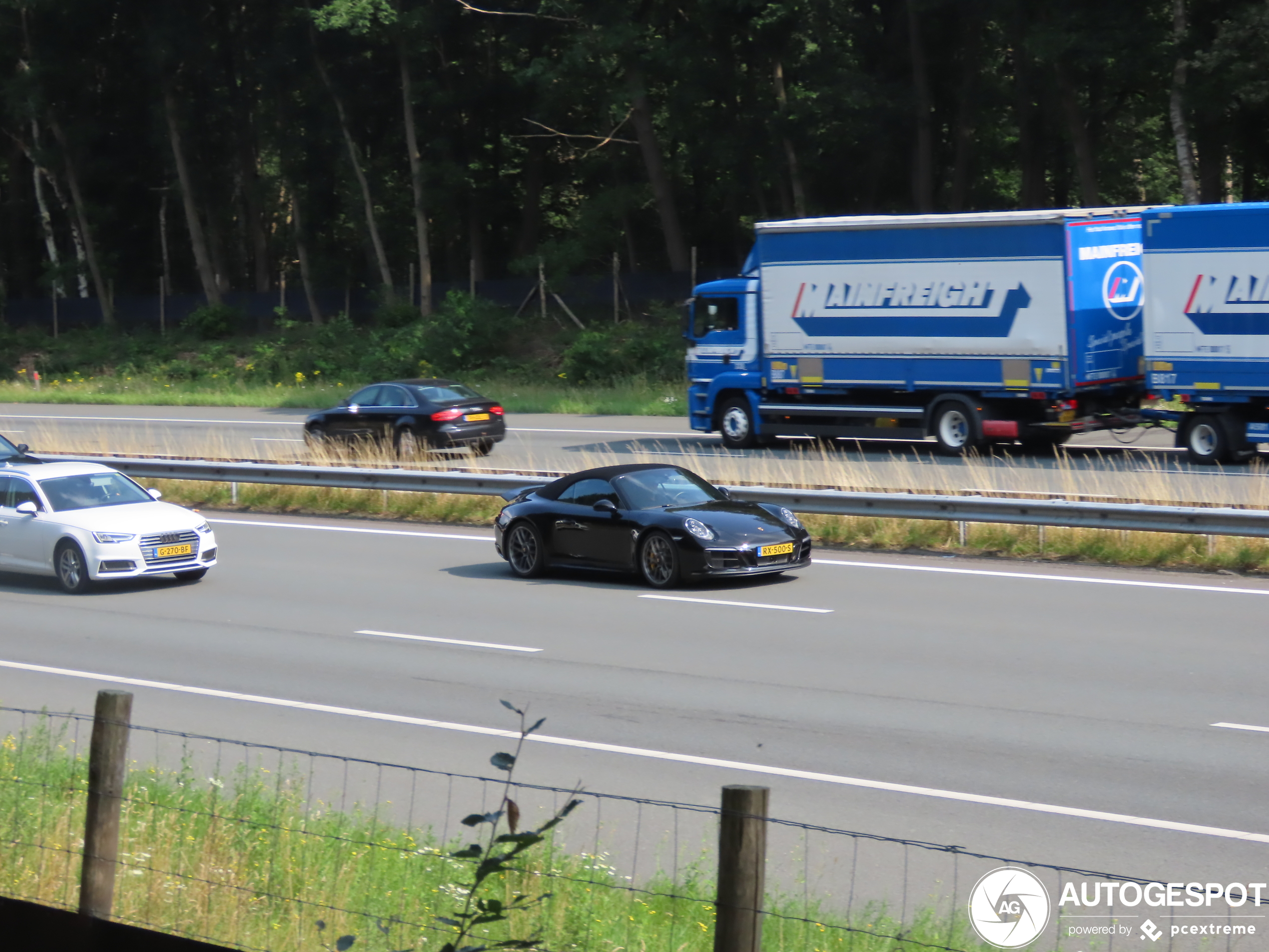 Porsche 991 Carrera 4 GTS Cabriolet MkII