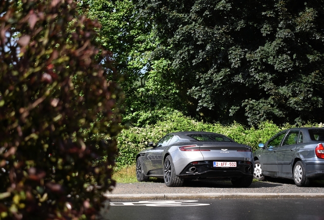 Aston Martin DB11 V8