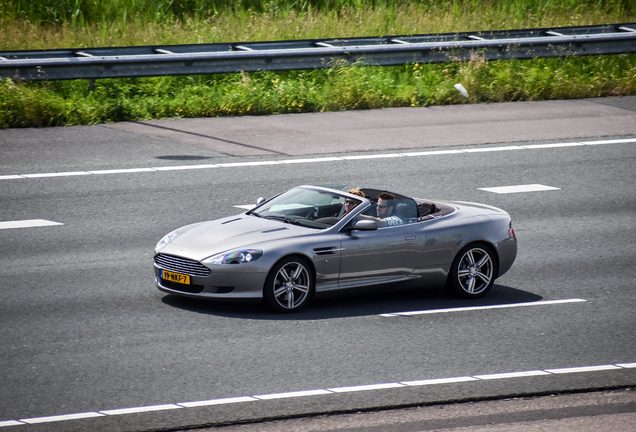 Aston Martin DB9 Volante