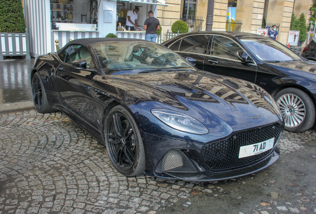 Aston Martin DBS Superleggera Volante