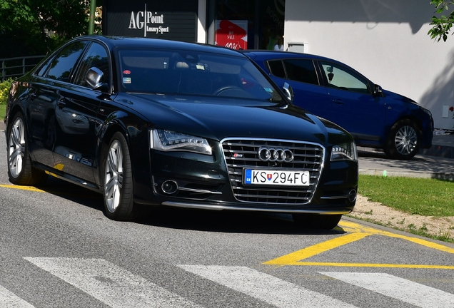 Audi S8 D4