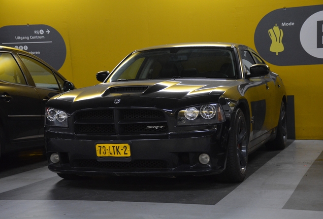 Dodge Charger SRT-8